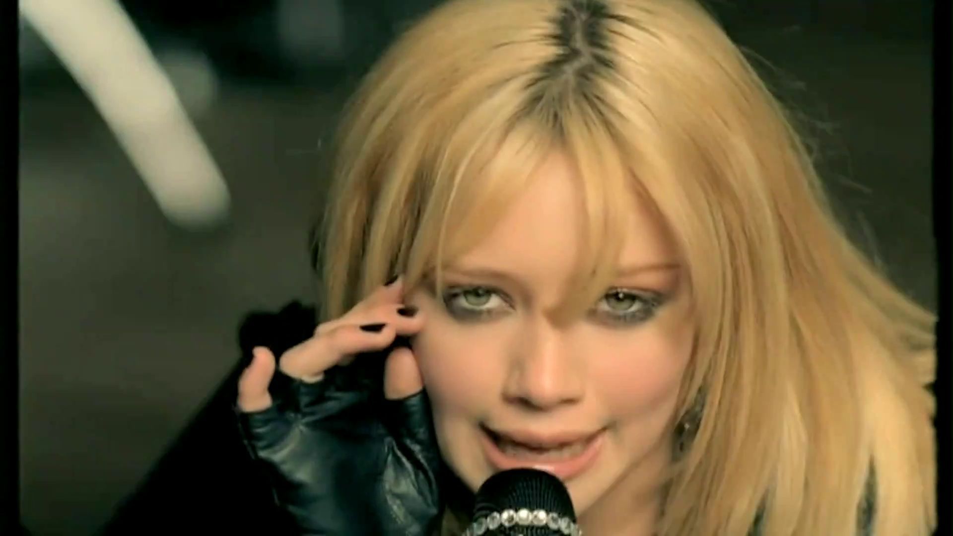 Видела вчера песня. Hilary Duff so yesterday. Music Video.
