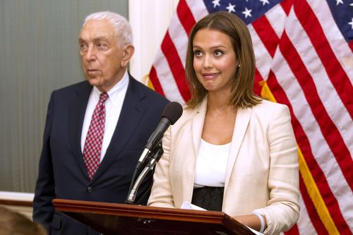  Jessica - Joins Safer Chemicals, Healthy Families Coalition On Capitol পাহাড় - May 24, 2011