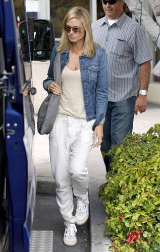  May 22: Shopping in Brentwood