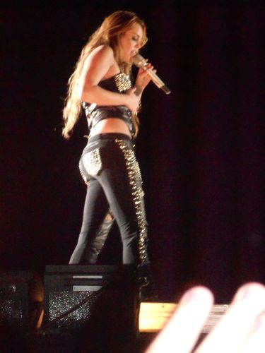  Miley - Gypsy puso Tour (2011) On Stage Bogota, Colombia - 19th May 2011