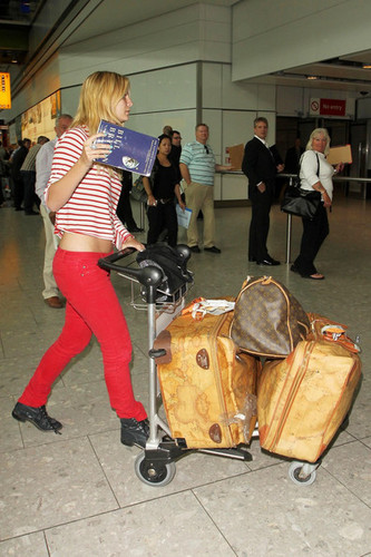  Mischa Barton arrives at Heathrow Airport
