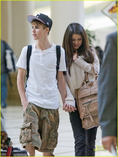  Selena Gomez & Justin Bieber: Hawaii pantai hari