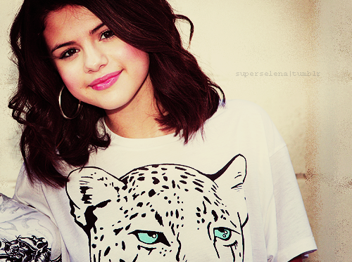  Selena :)