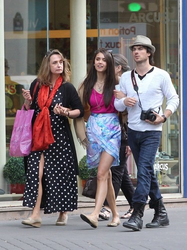  nian in paris, the city of amor <3