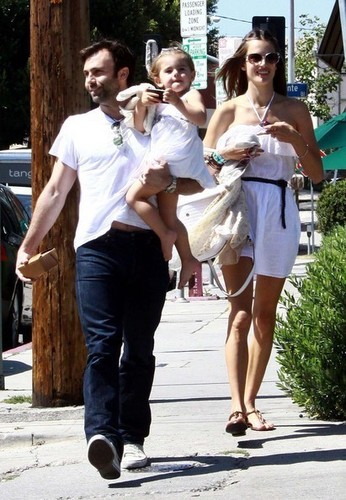  Alessandra Ambrosio And Family Out In Brentwood 2