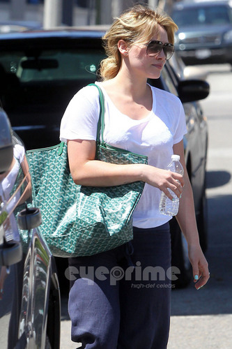  Hilary Duff spotted out in West Hollywood, May 28