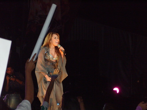  Miley - Gypsy herz Tour (2011) - On Stage - Mexico City, Mexico - 26th May 2011