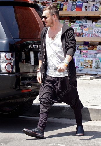  Shannon in West Hollywood - 24 May 2011