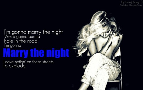 Born This Way Hintergrund [MARRY THE NIGHT]