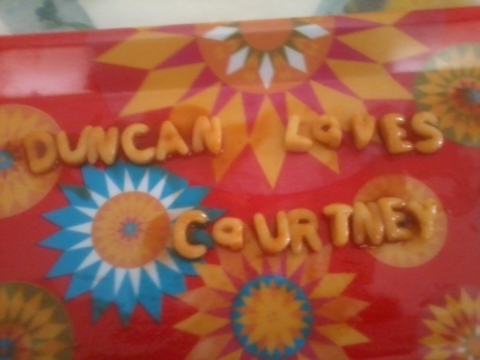  Duncan loves Courtney