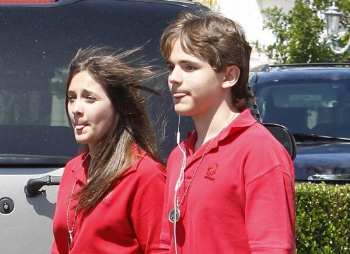  HQ-Prince and Paris On Their Way To 表演 Class 5/31/2011
