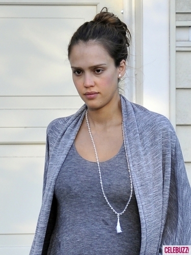  Jessica - Out in Hollywood - June 01, 2011