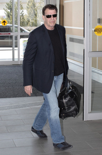  John Noble Catching A Flight At Vancouver Airport