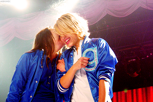 L & D ♥ Glee Live Tour 2011 