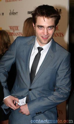  Rob at the Australian Premiere of Water for Elephants