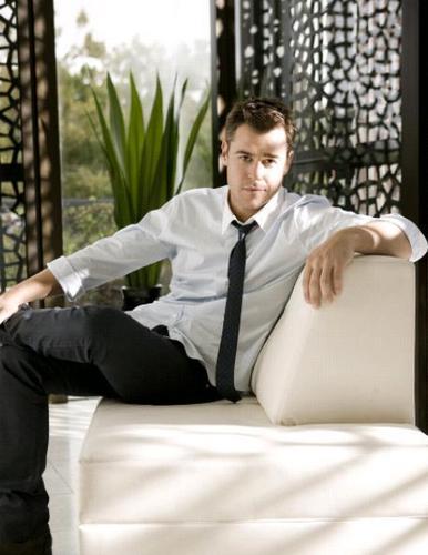  Rodger Corser