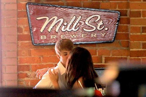 Selena - At Mill St. Brewery With Justin Bieber In Canada - June 3, 2011