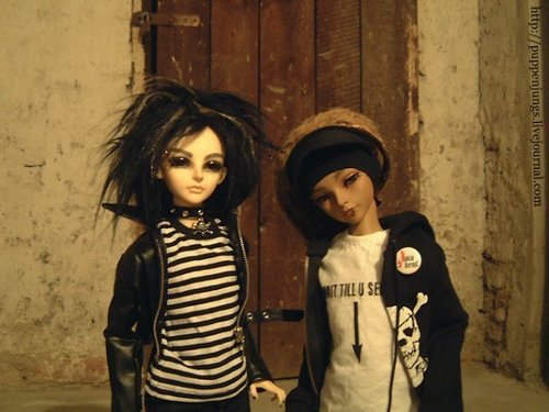  Tom&Bill as dolls!;-)