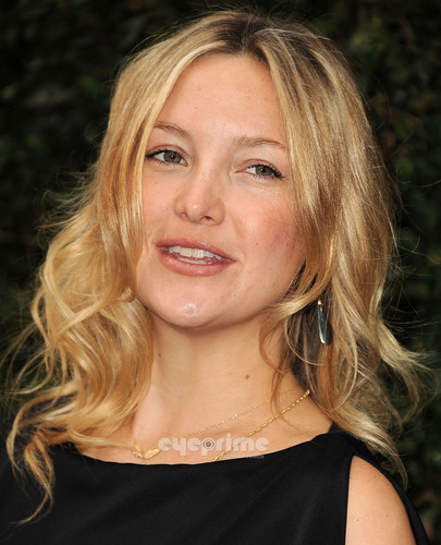  Kate Hudson: Ocean Initiative Benefit Hosted によって Chanel