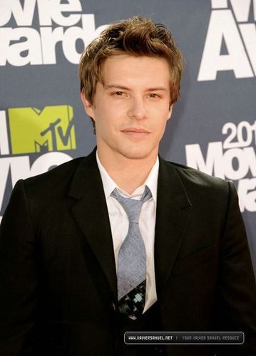  2011 MTV Movie Awards [Arriving] - June 6