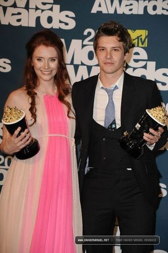  2011 엠티비 Movie Awards [Press Room] - June 5