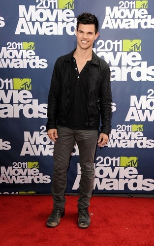  2011 音乐电视 Movie Awards