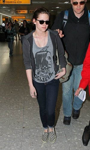  Arriving in Londra (June 7, 2011)