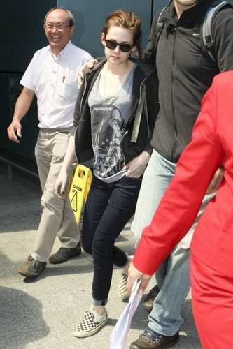 Arriving in London (June 7, 2011)