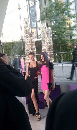  Ashley Greene (@AshleyMGreene) posing with Miranda Kerr at the #CFDAFashionAwards