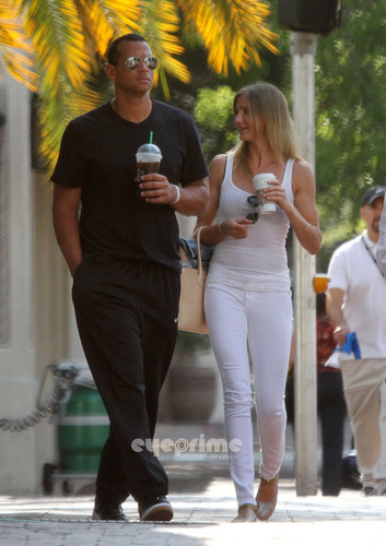  Cameron Diaz & A-Rod spotted out in Miami