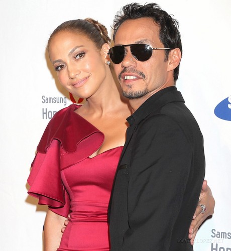  Jennifer Lopez: Samsung Gala with Marc Anthony!