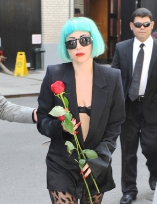  Lady Gaga Leaving Sirius radio bulding