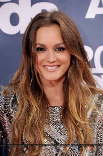  Leighton arriving at MTV Movie Awards, 5th June 2011.