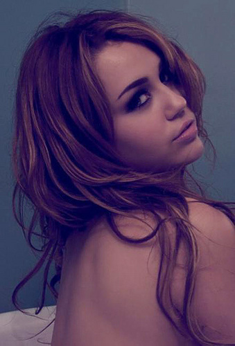  Miley's New Photoshoot