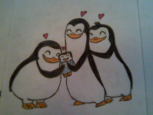Private, Kowalski and Rico with Baby Skipper =))