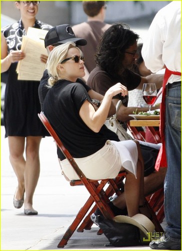  Reese Witherspoon: Sunday desayuno tardío, brunch with Jim Toth