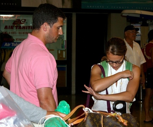  Alyssa - Alyssa and Dave Bugliari leave Bora Bora, August 29, 2009
