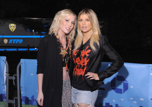  Fergie at The Black Eyed Peas and Friends concerto 09 06 11