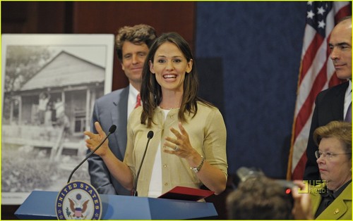  Jennifer Garner: Washington, DC for Children's Causes!