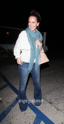  Jennifer প্রণয় Hewitt enjoys a night out in Hollywood, Jun 9