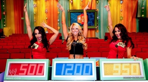 Kelly & The Bellas Twins in "The Price is Right".