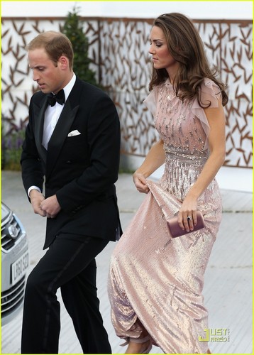  Prince William & Kate: ARK Gala Dinner!