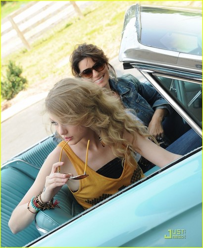  Taylor Swift: Thelma & Louise with Shania Twain, Part 2!