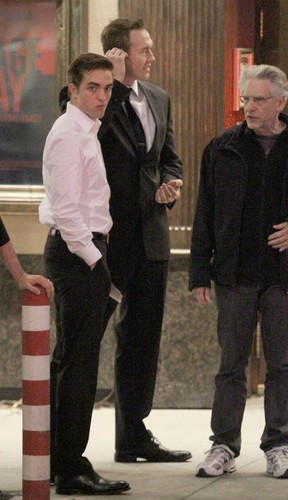  new चित्र in set cosmopolis