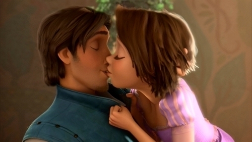  rapunzel's 1st ciuman
