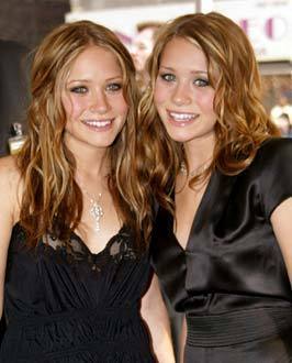 2007 - CFDA Fashion Awards - Mary-Kate & Ashley Olsen Photo (20533316 ...