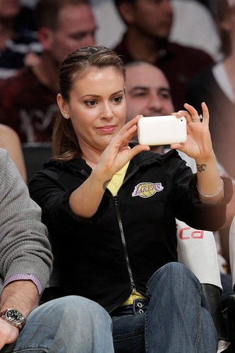  Alyssa - beroemdheden At The Lakers Game, February 26, 2010