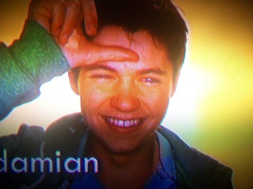  Damian is a gleek;)