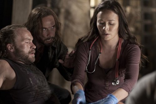 Falling Skies - Episode 1.01 - The Armory - Promotional Photos