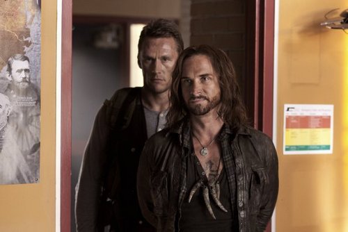  Falling Skies - Episode 1.01 - The Armory - Promotional 写真